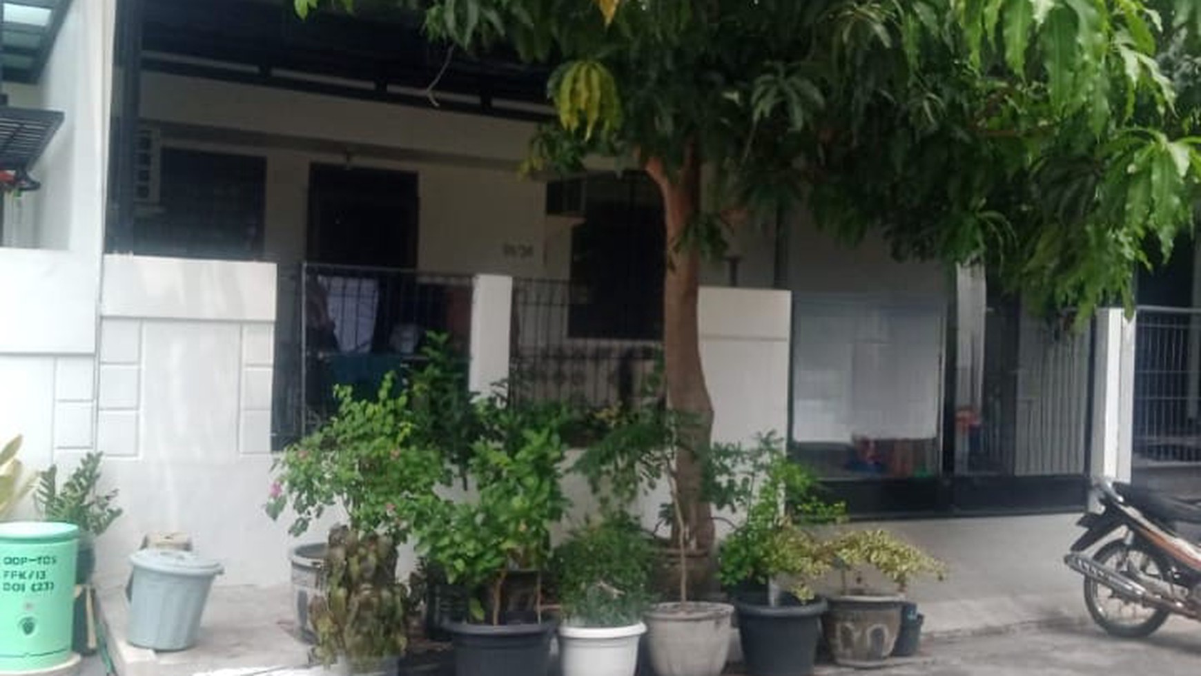 Rumah Siap Huni di Sambikerep Indah Timur, Dekat GWalk Citraland