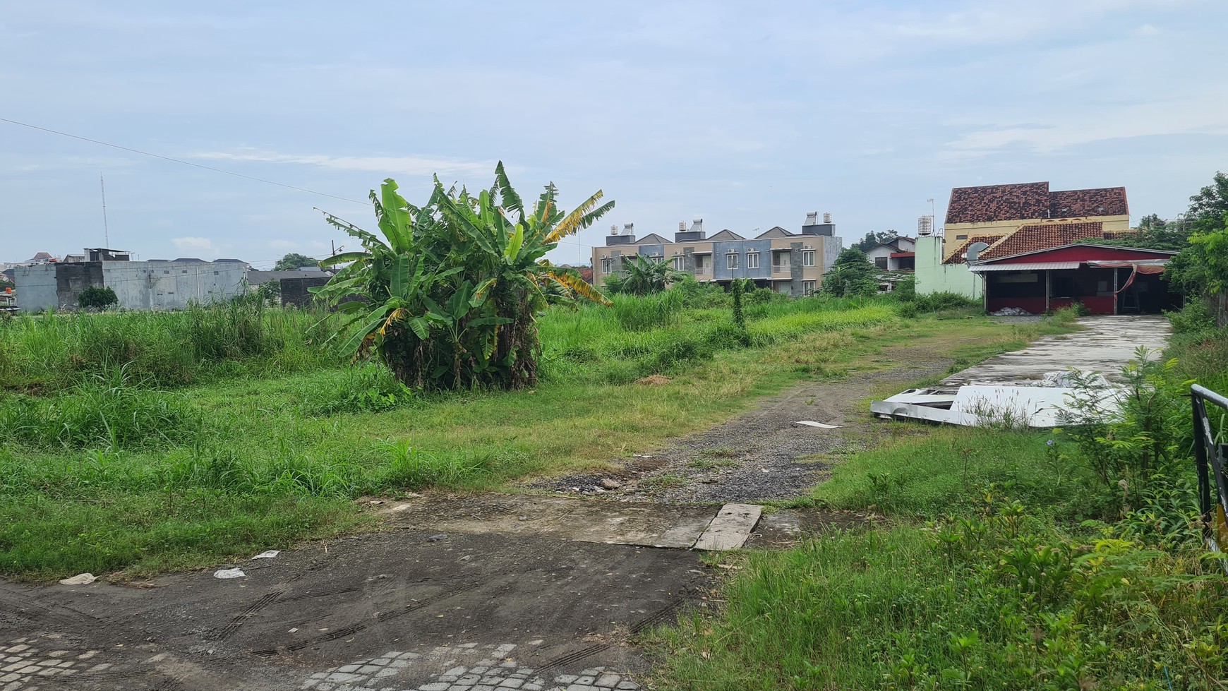 Tanah Luas 1050 Meter Persegi Cocok Untuk Usaha Lokasi Strategis di Condong Catur Sleman