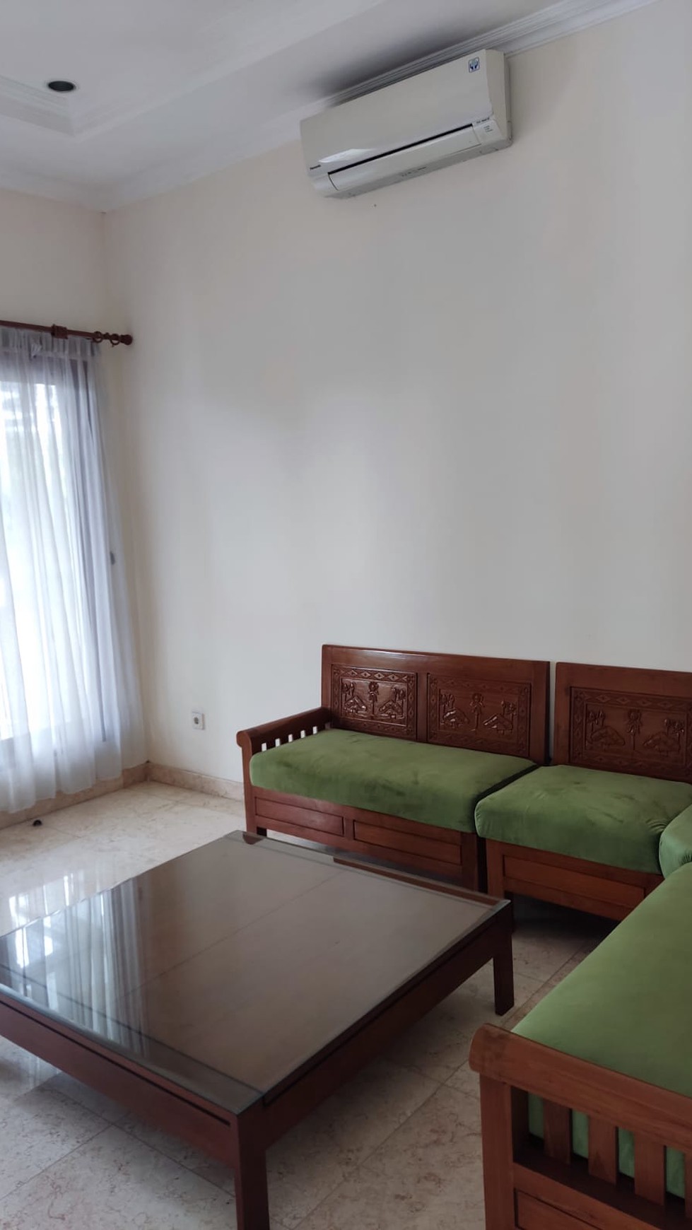 Rumah Satu Tingkat Kemang Utara