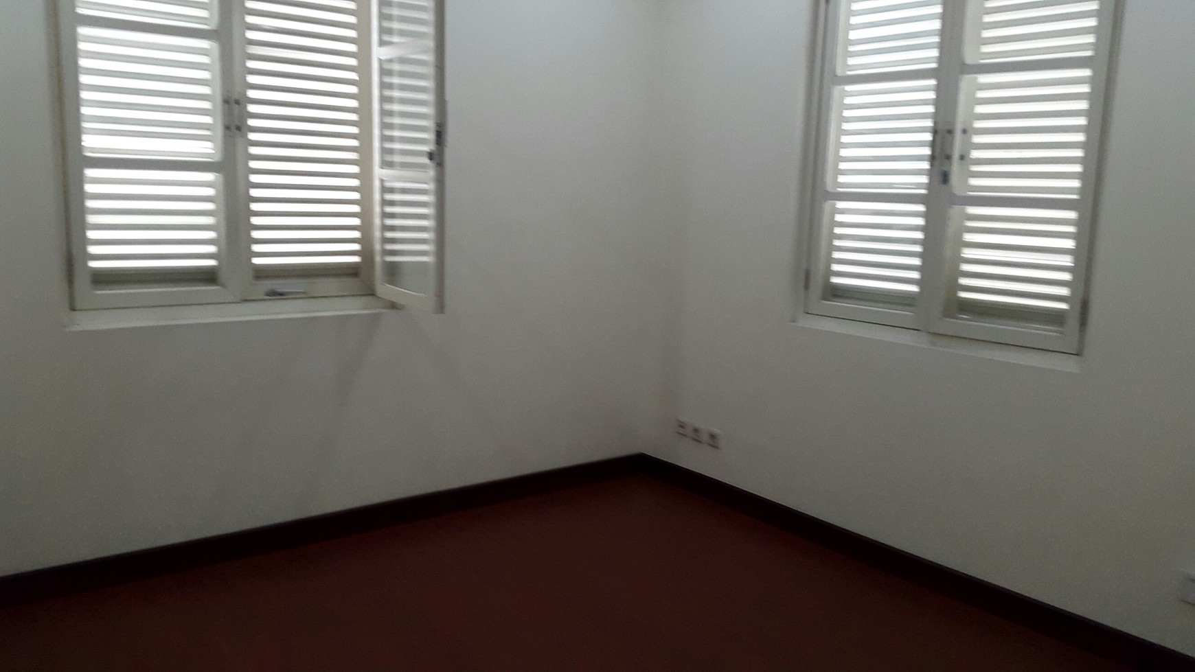 Rumah Dijual di Kemang Barat.. Desain Menarik.. Duo@Kemang