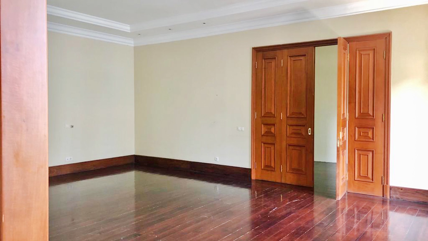 Rumah Hitung Tanah Area Cipete