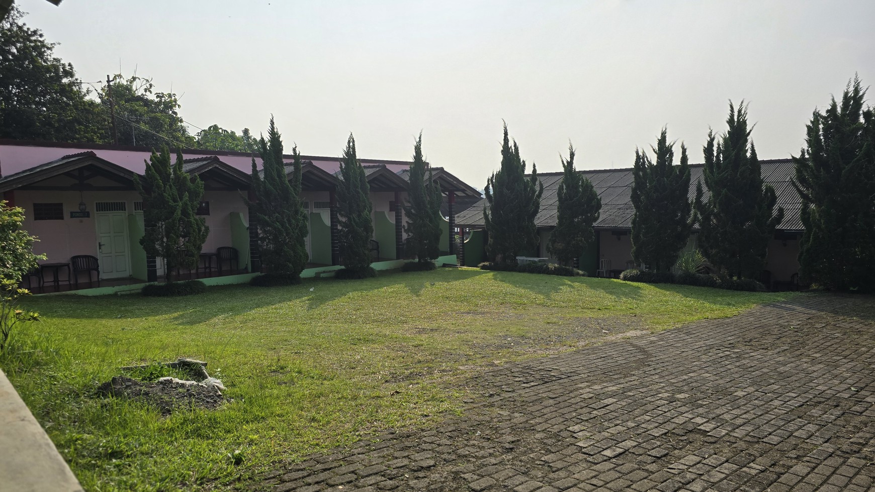 Pondok Sekar Hotel di Pinggir Jalan Utama, Lokasi Strategis, Jl Raya Cipayung, Bogor, Jawa Barat