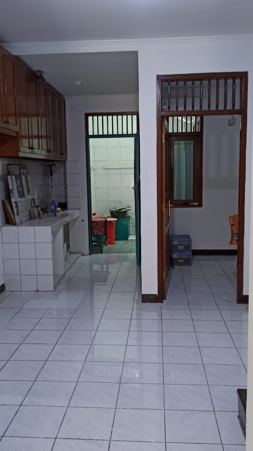 Rumah Nyaman di Jalan Hemat 3, Grogol Petamburan, Jakarta Barat