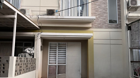 Rumah 2 Lantai di Paradise Serpong City Ciputat