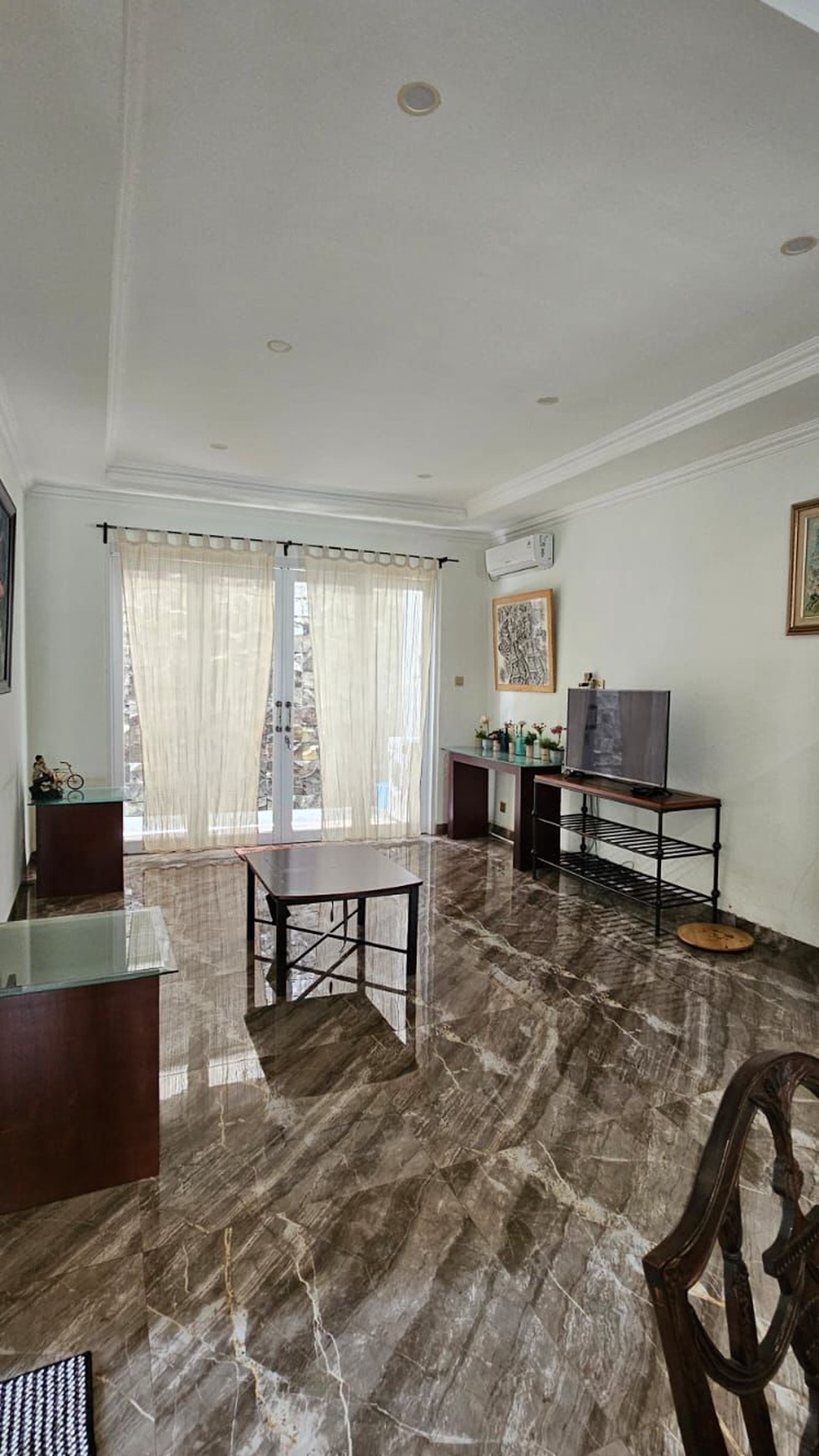 jual dan sewa rumah di Gn. durian taman himalaya lippo karawaci Tangerang
