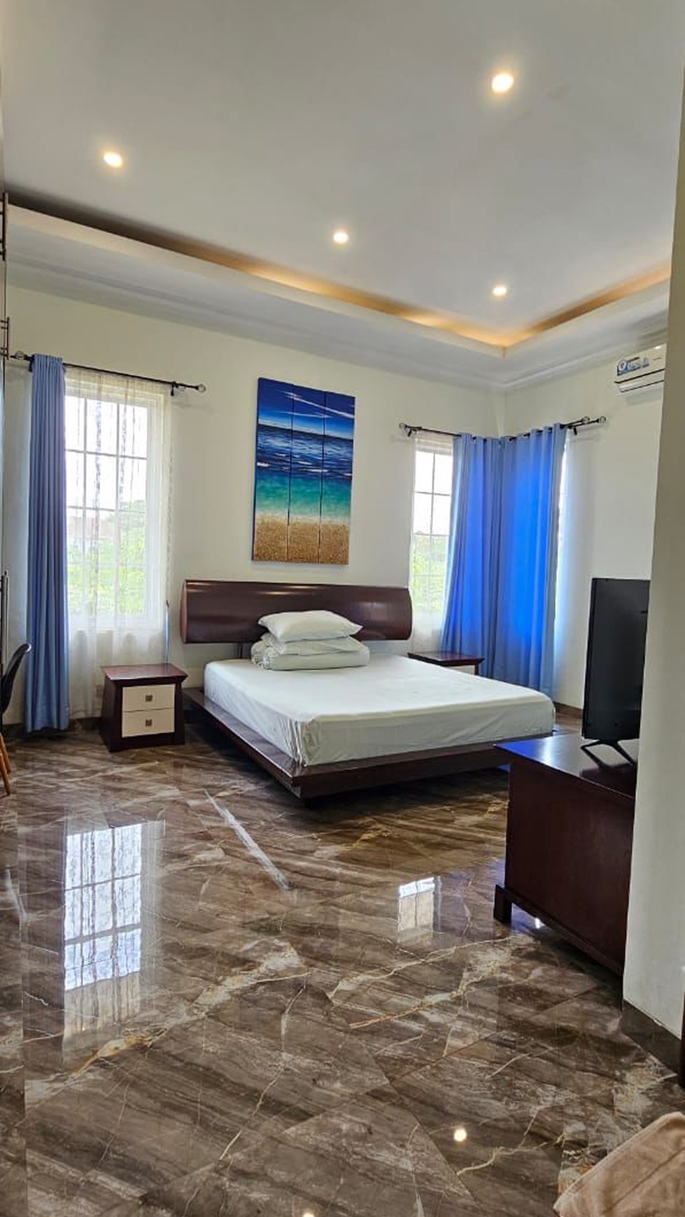 jual dan sewa rumah di Gn. durian taman himalaya lippo karawaci Tangerang
