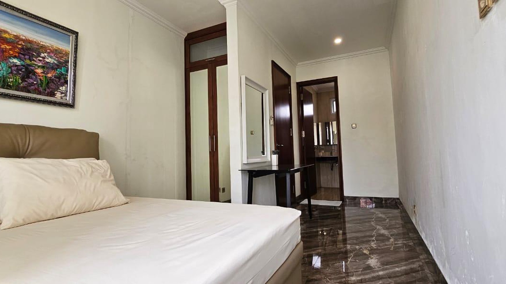 jual dan sewa rumah di Gn. durian taman himalaya lippo karawaci Tangerang
