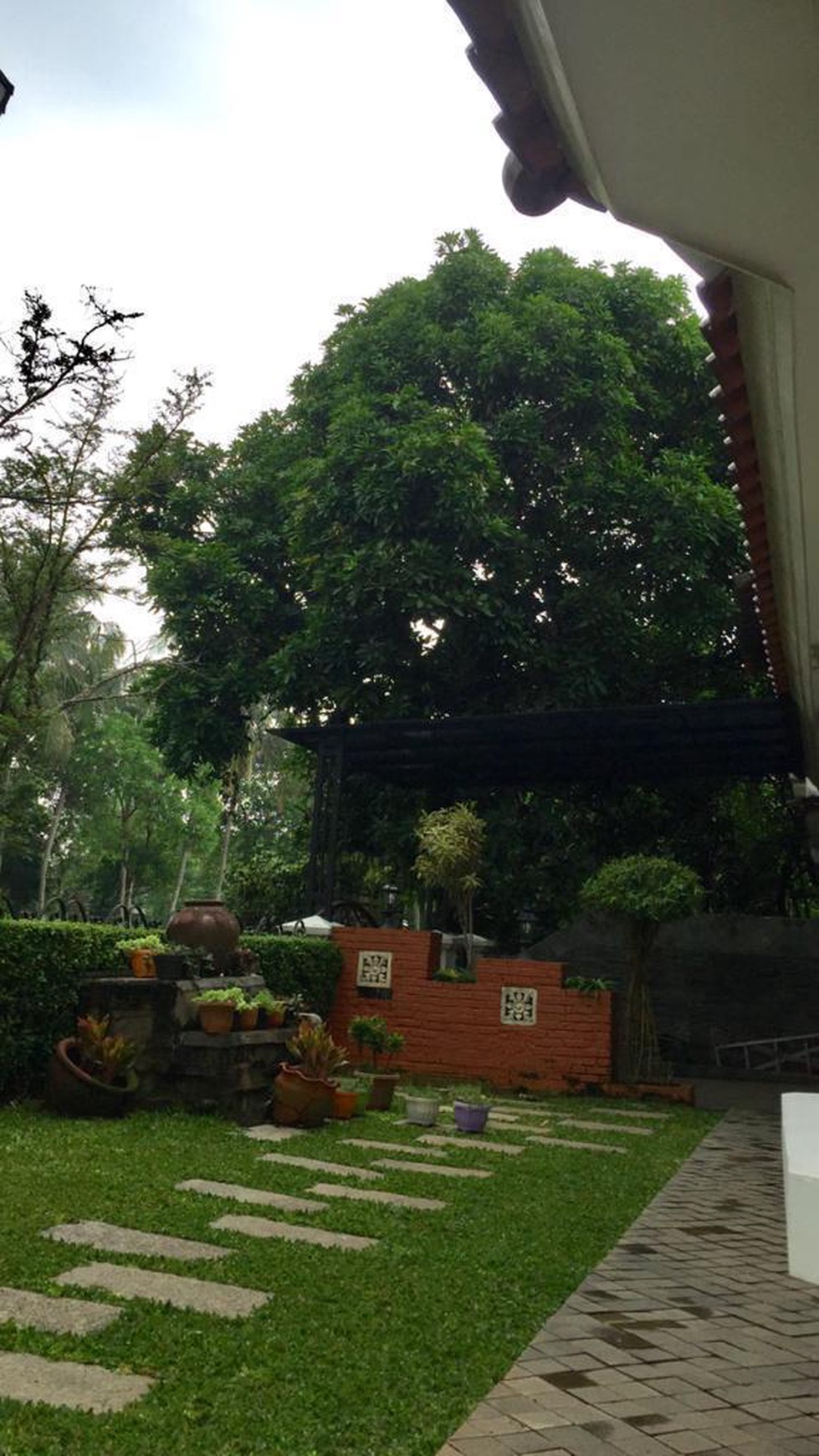 jual dan sewa rumah di Gn. durian taman himalaya lippo karawaci Tangerang