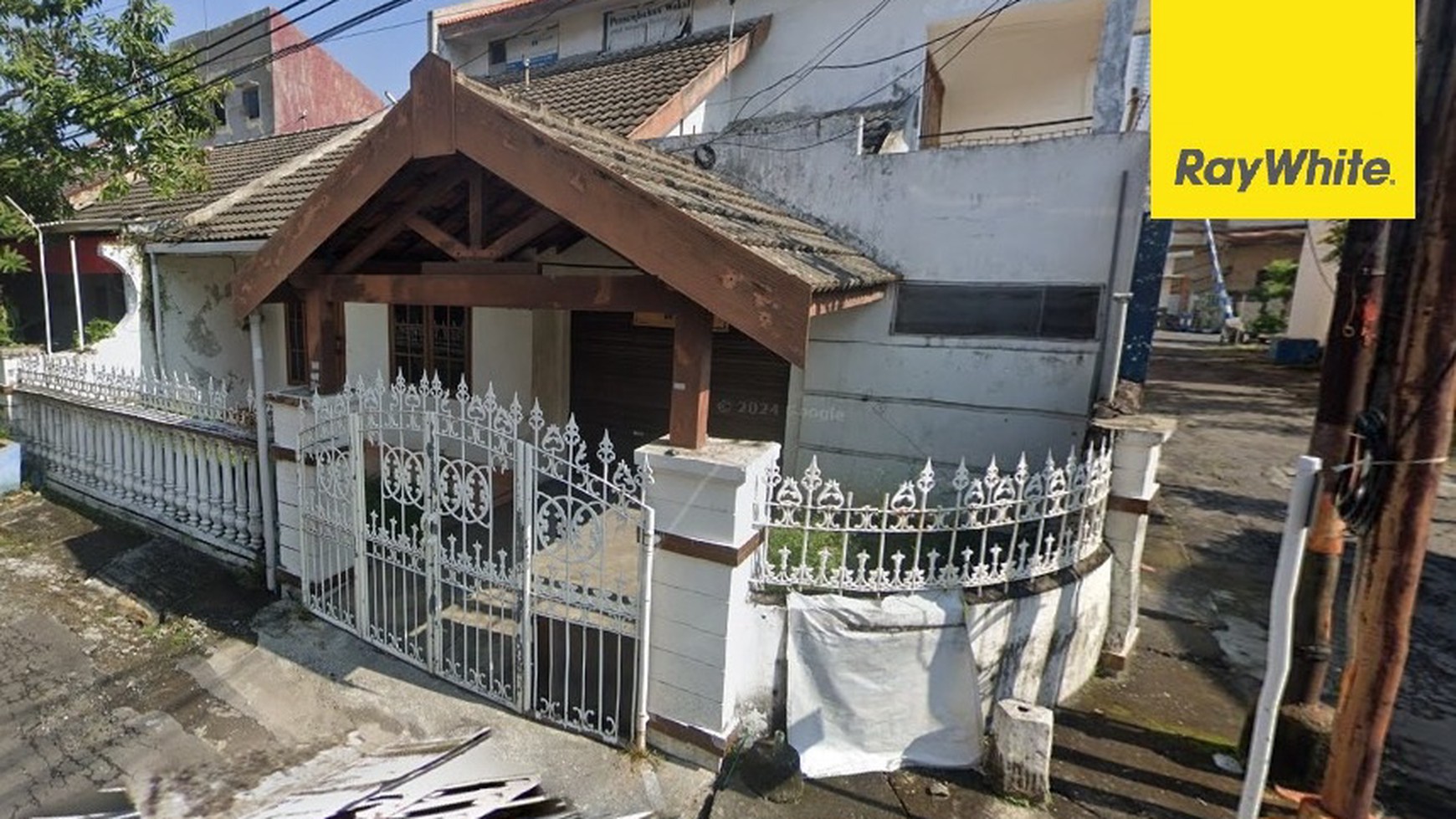 Dijual Rumah 2 lantai di Gunungsari Indah Surabaya