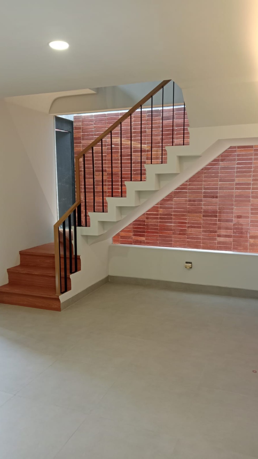 Rumah Bagus, Minimalis dan Brand New di Pondok Aren