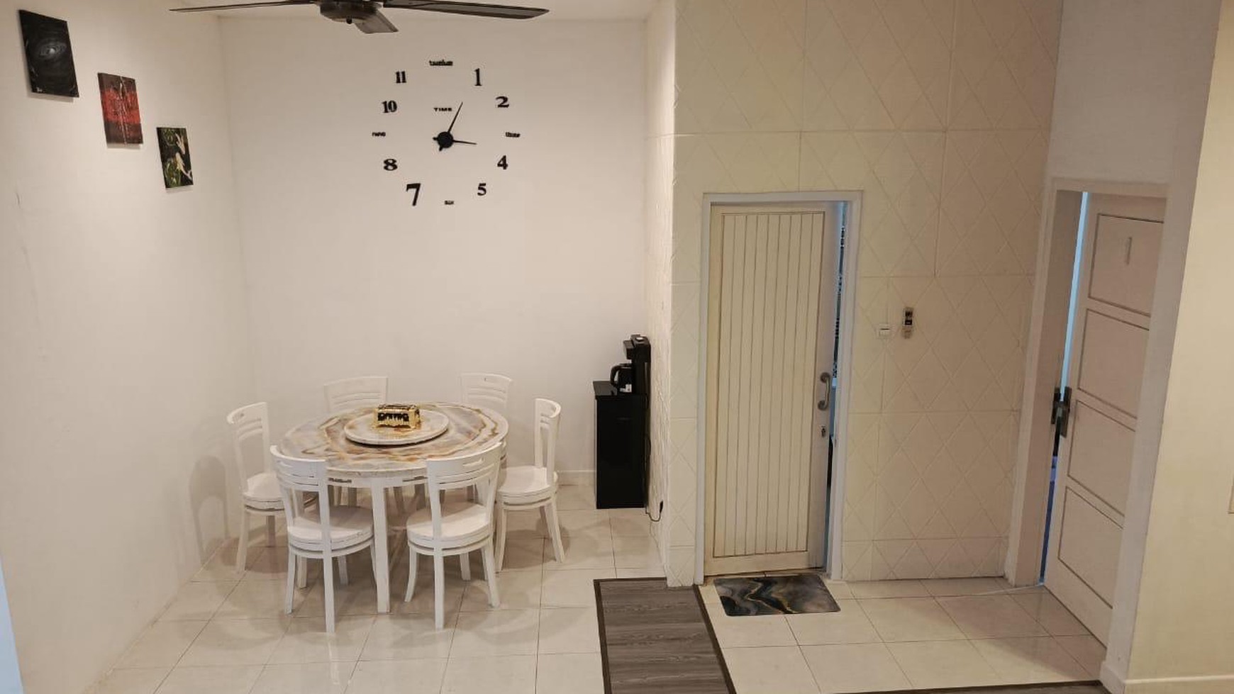 Rumah Kost bagus, Full Furnished, cocok untuk Investasi di Bintaro