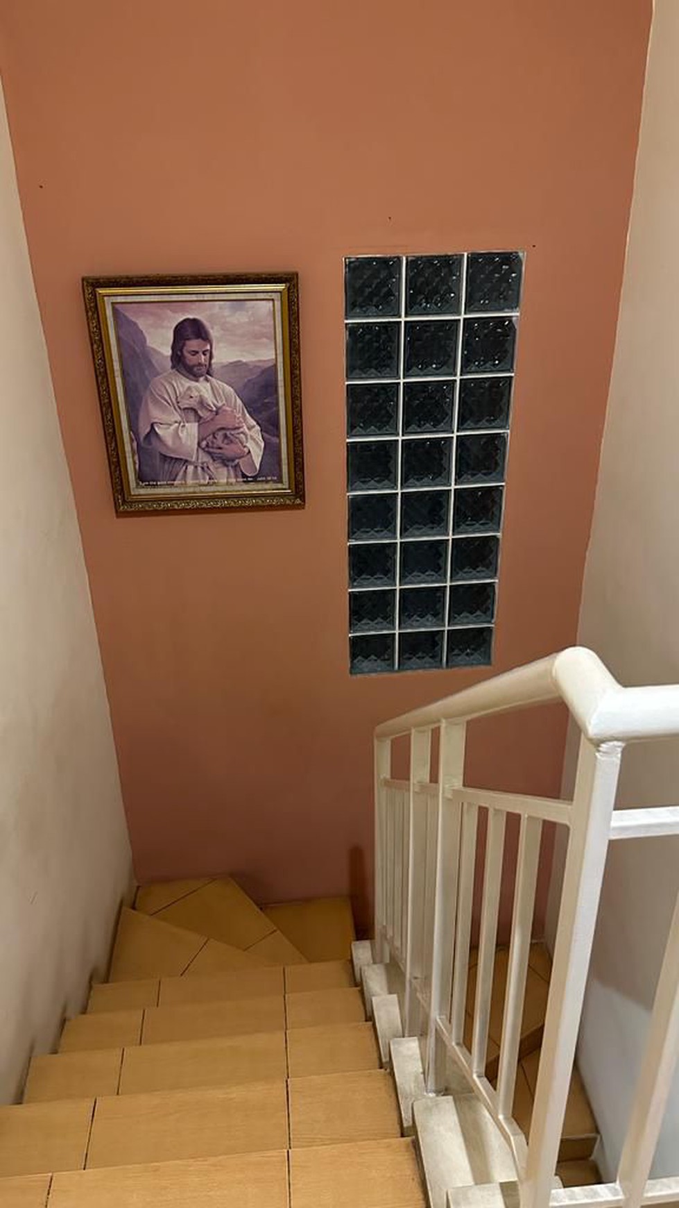 Turun harga Rumah Cantik murah di Neo Catalonia 