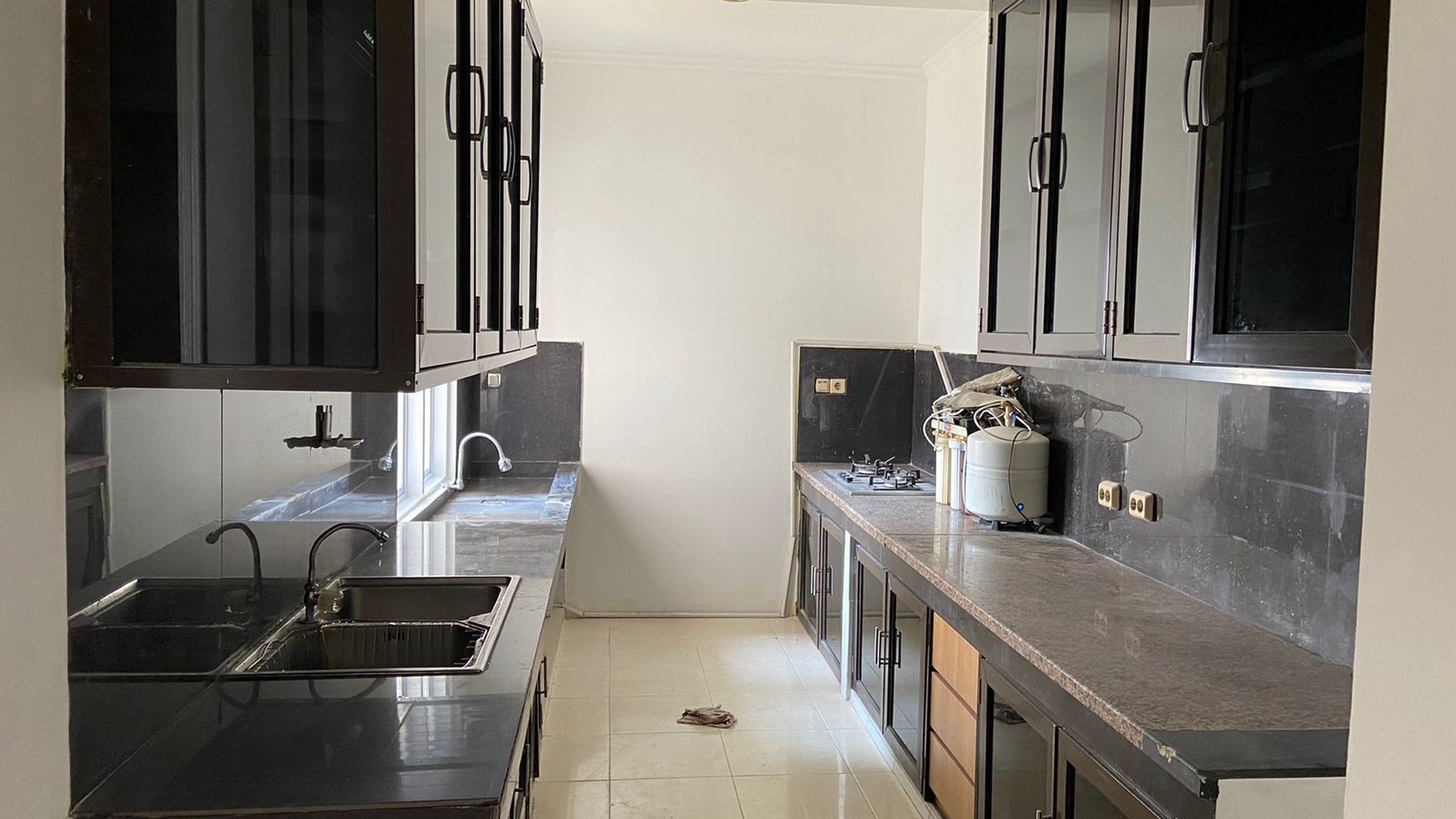 Turun harga Rumah standar Rapih Taman Provence. BSD city