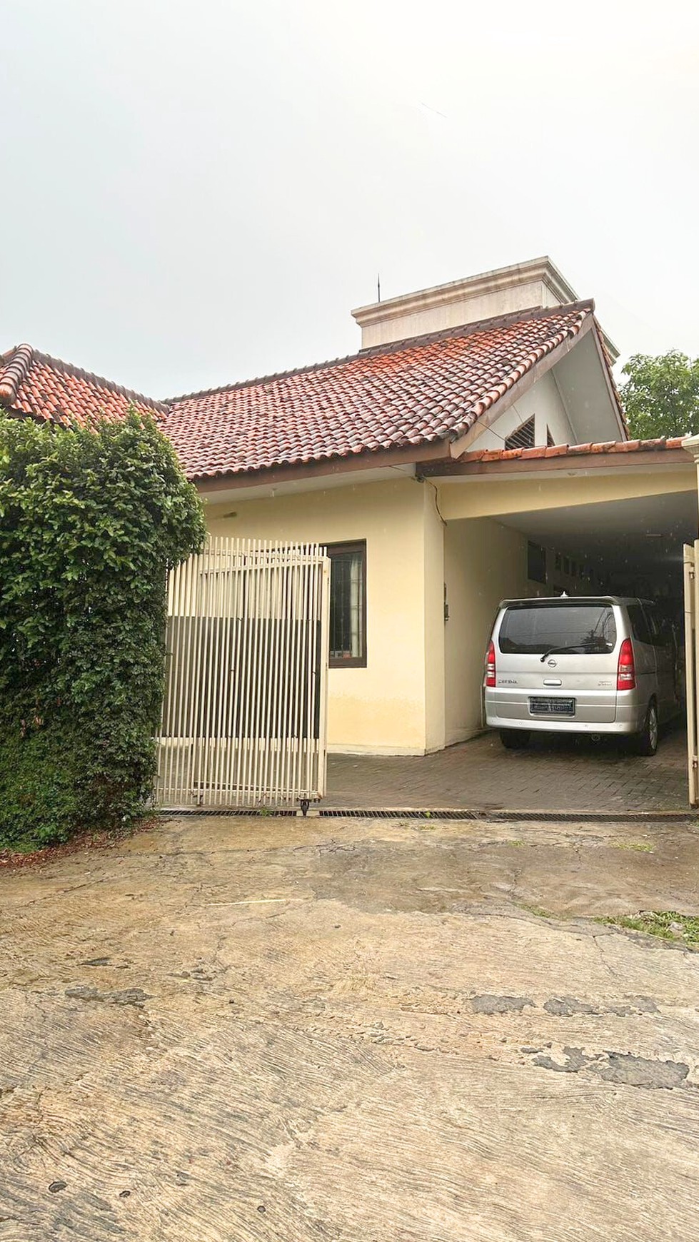 Rumah Nyaman dan Terawat 1 Lantai Bangunan Kokoh di Lokasi Strategis Cinere