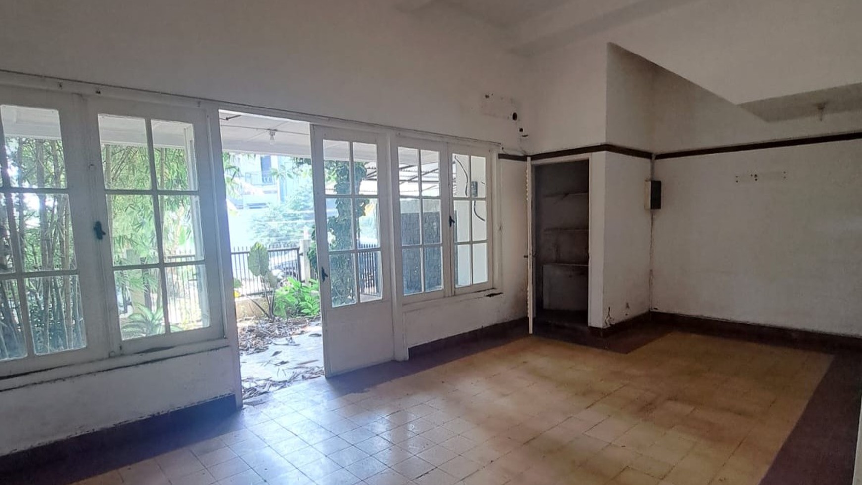 Dijual Tanah dan Bangunan di Gandaria Utara, Kebayoran Baru