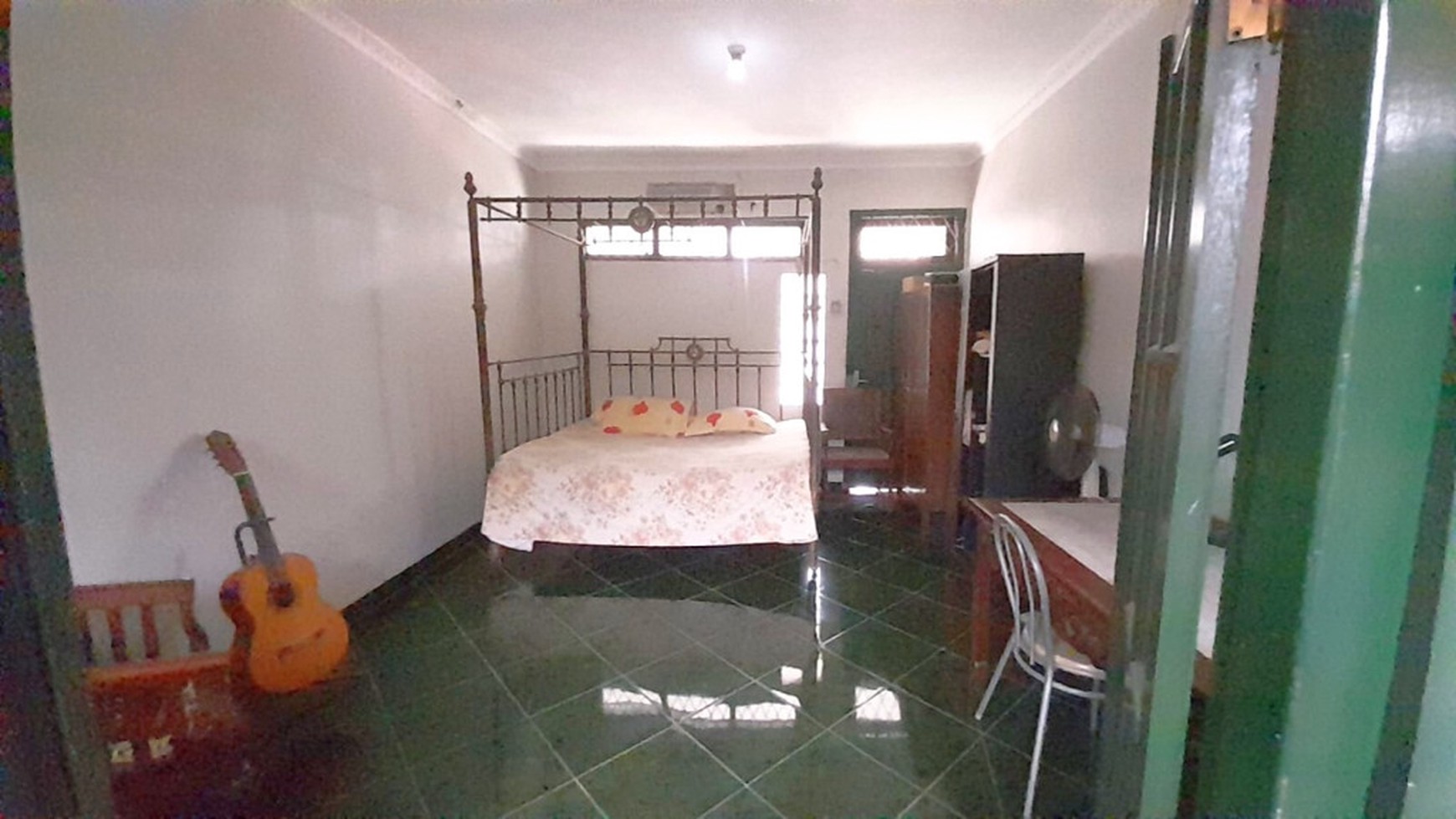 Rumah 2 Lantai Siap Huni Di Menteng