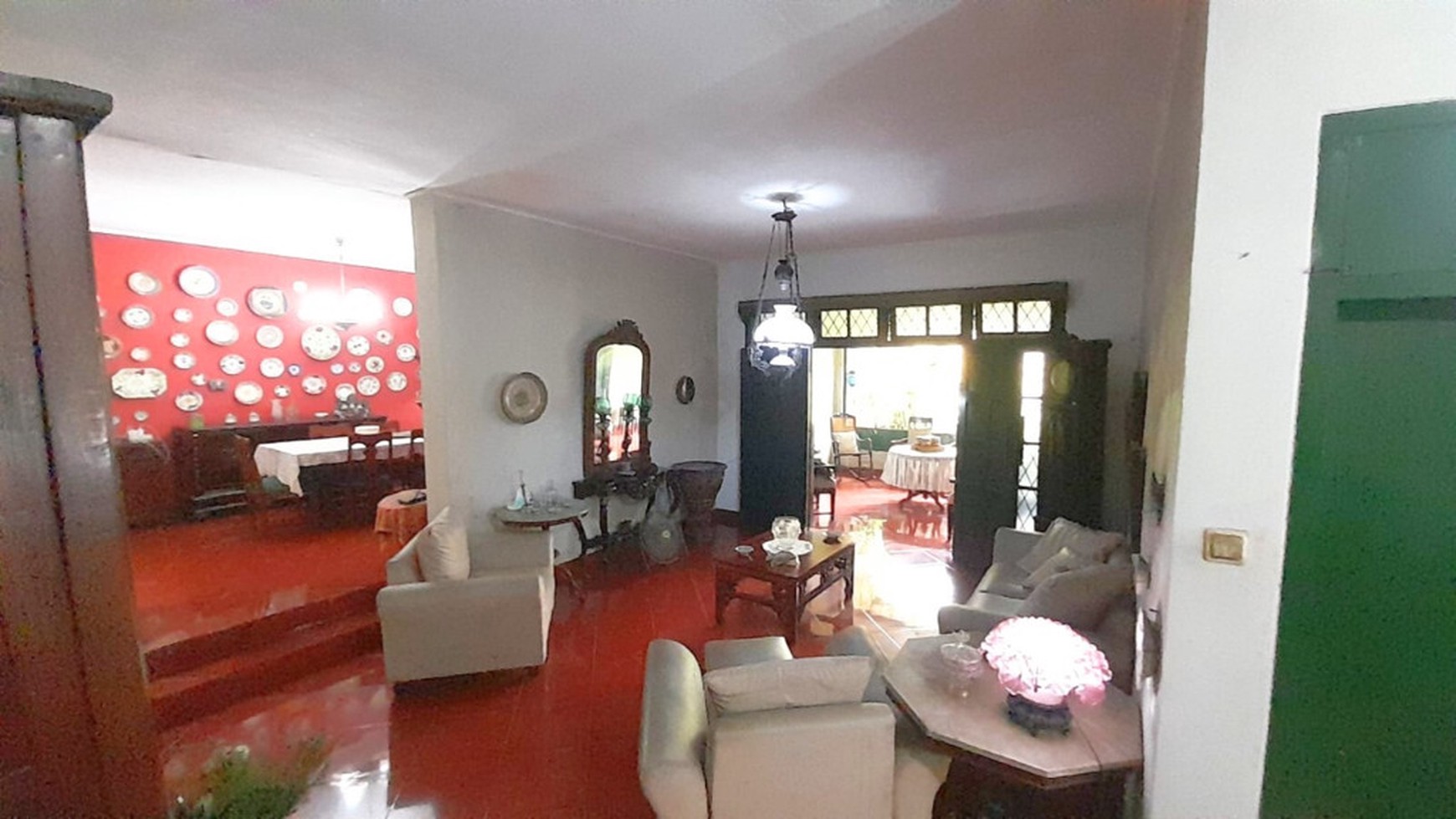Rumah 2 Lantai Siap Huni Di Menteng