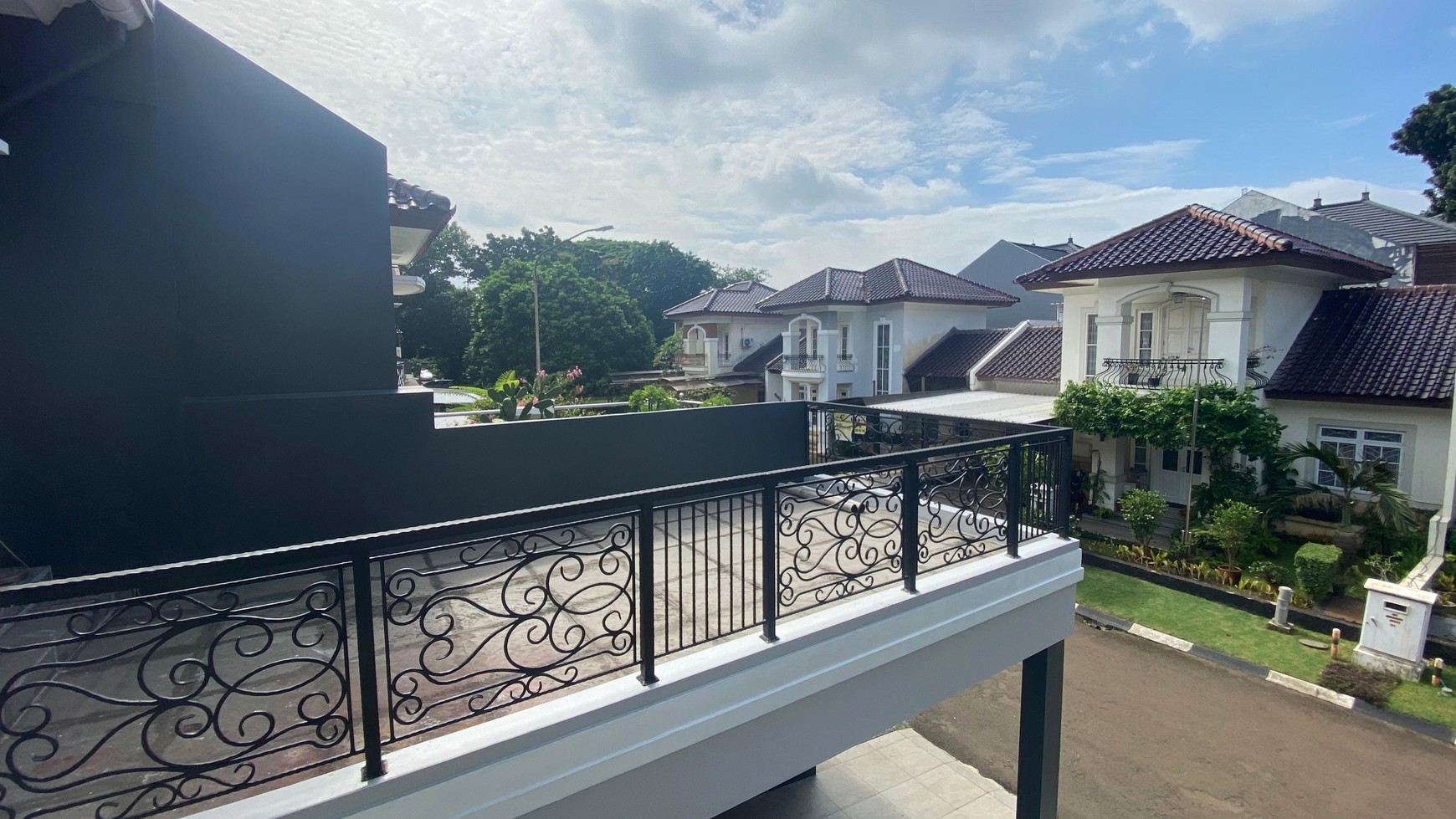 Rumah Lux full furnish siap huni di Bintaro