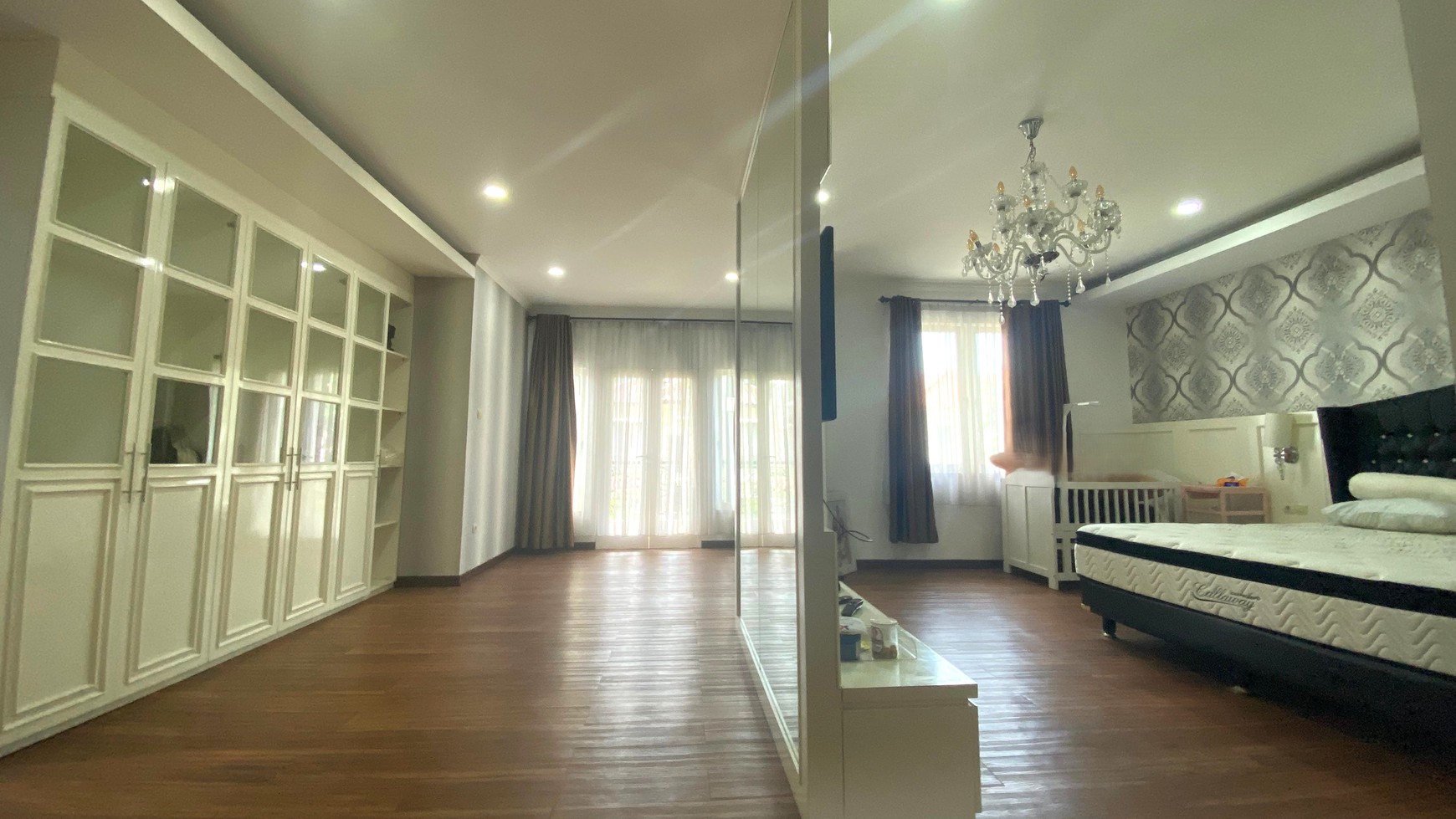 Rumah Lux full furnish siap huni di Bintaro