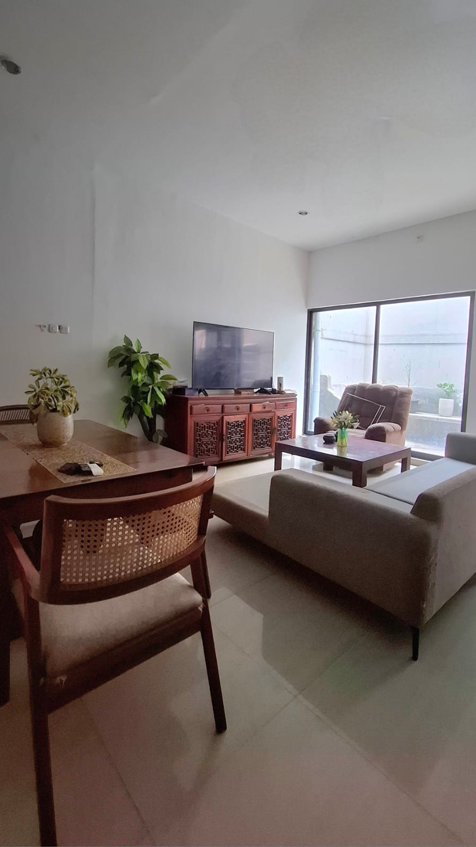 Rumah Siap huni,nyaman di Ciputat Tangerang Selatan