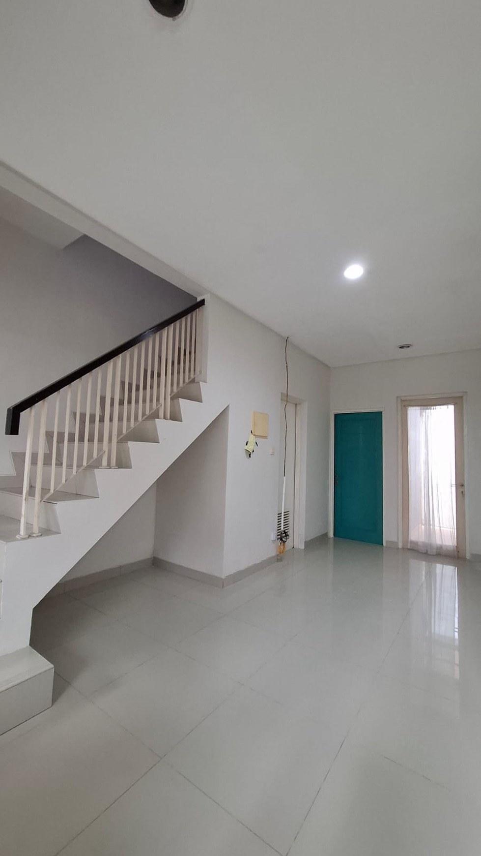 Rumah,lokasi ok, jalan lebar,bagus di BSD