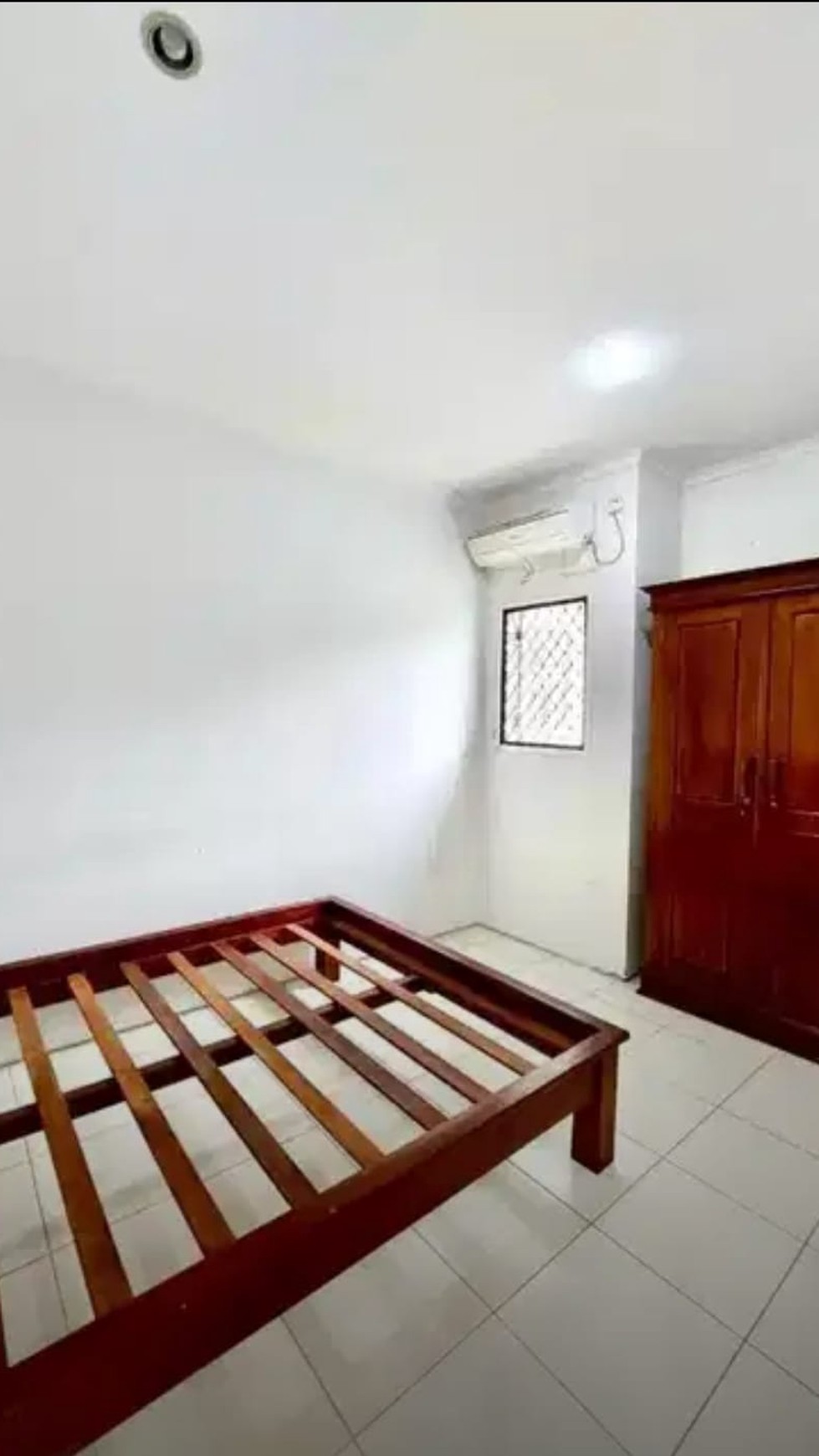 Rumah Bagus ,dalam ruangan rapi di Bintaro Jaya 9