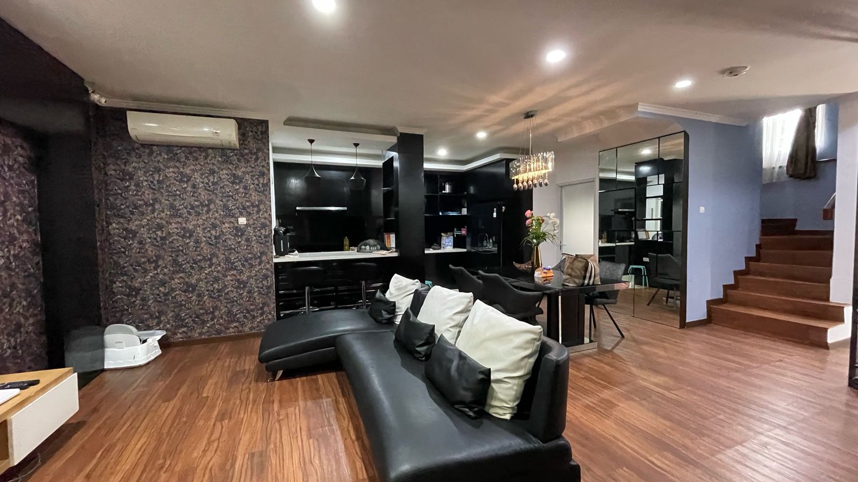 Rumah Bagus,lingkungan oke di Bintaro 9