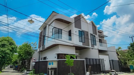 Dijual Rumah Modern di Rungkut Mapan, Surabaya