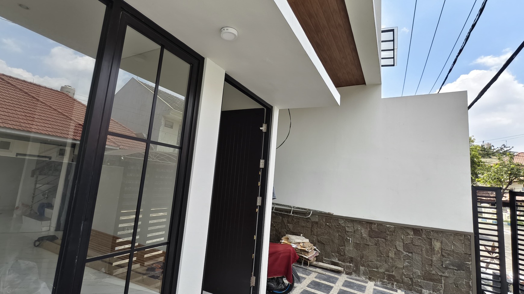Dijual Rumah Modern di Rungkut Mapan, Surabaya