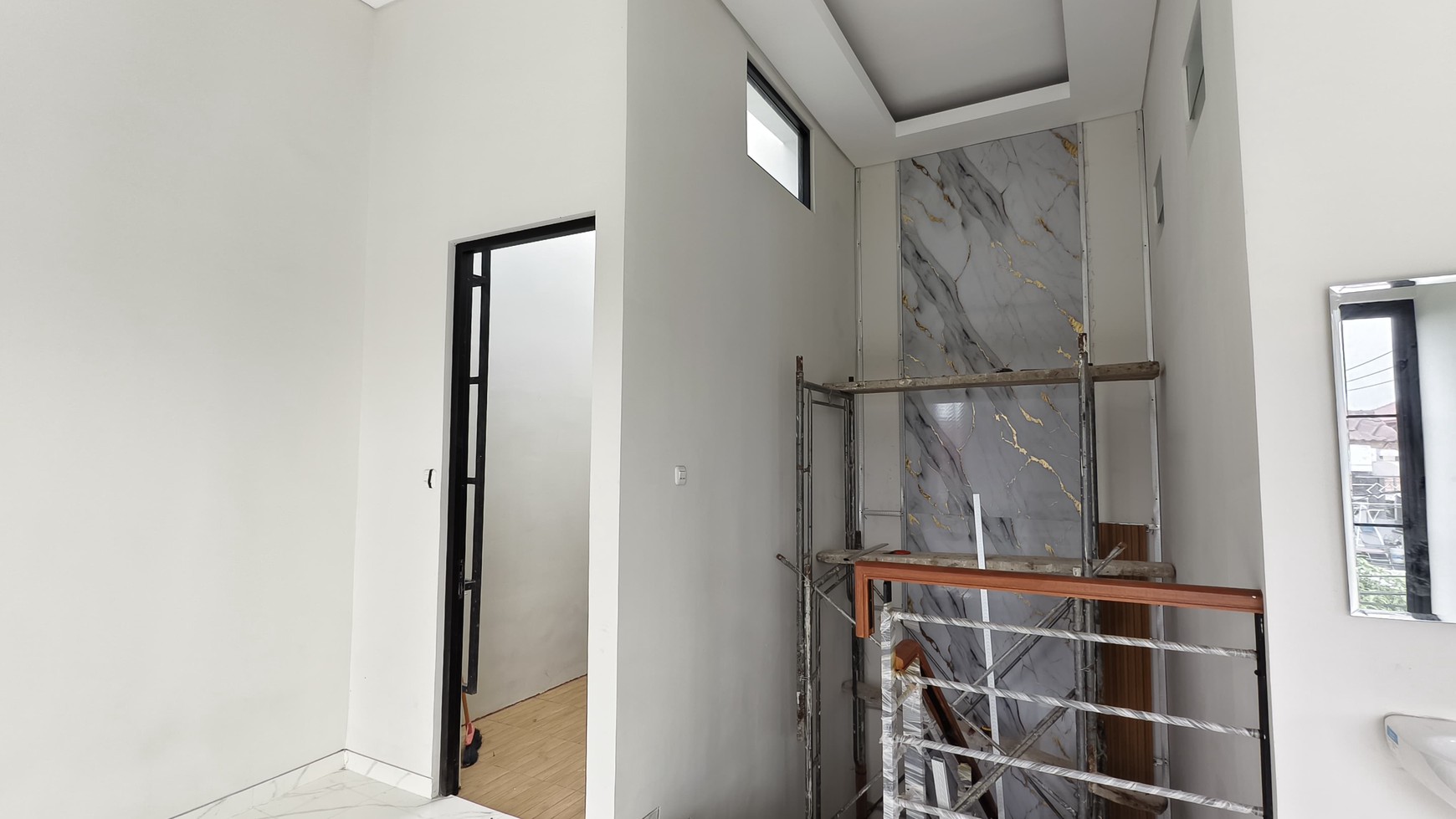 Dijual Rumah Modern di Rungkut Mapan, Surabaya