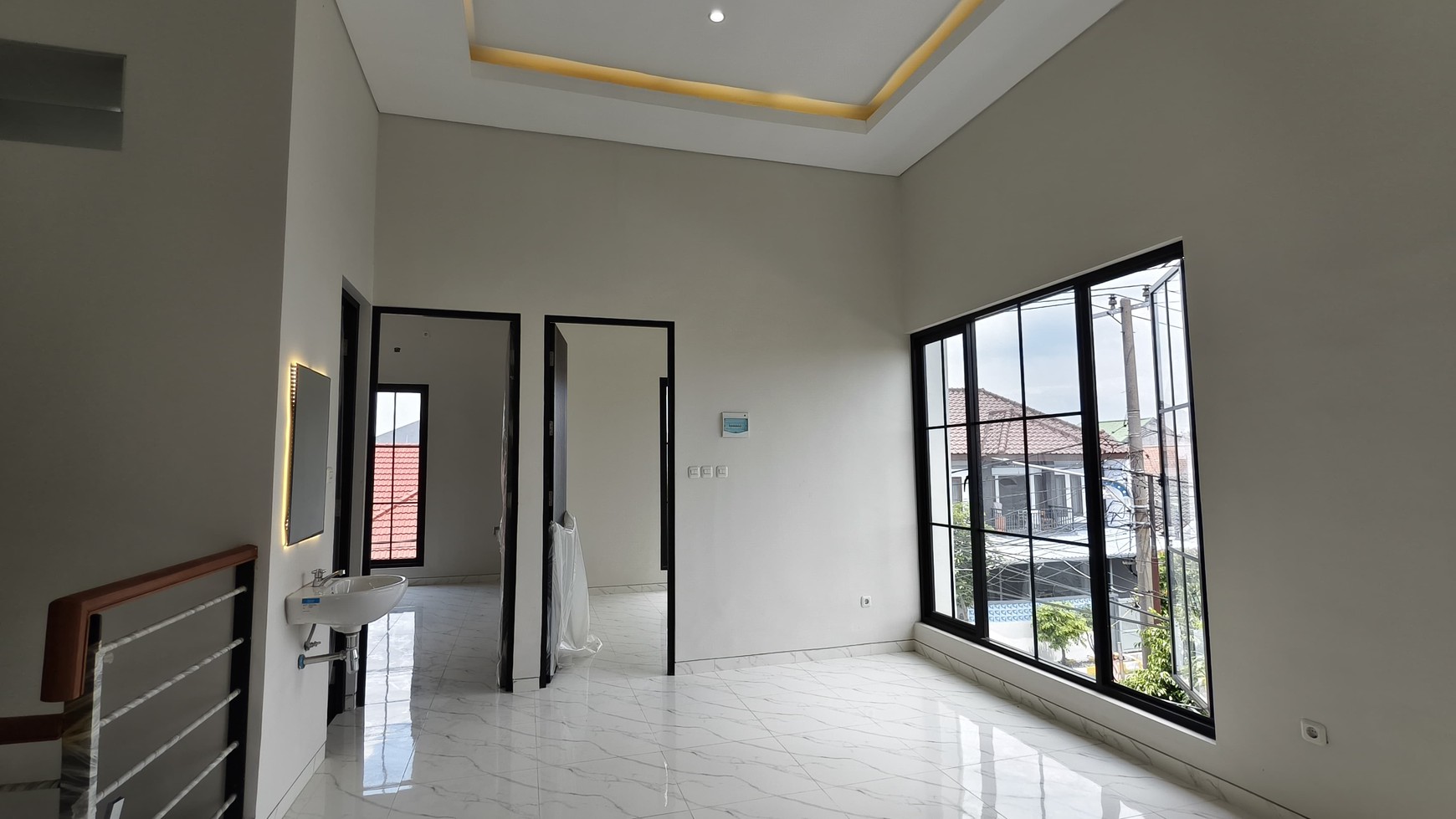 Dijual Rumah Rungkut Mapan Tengah, Surabaya