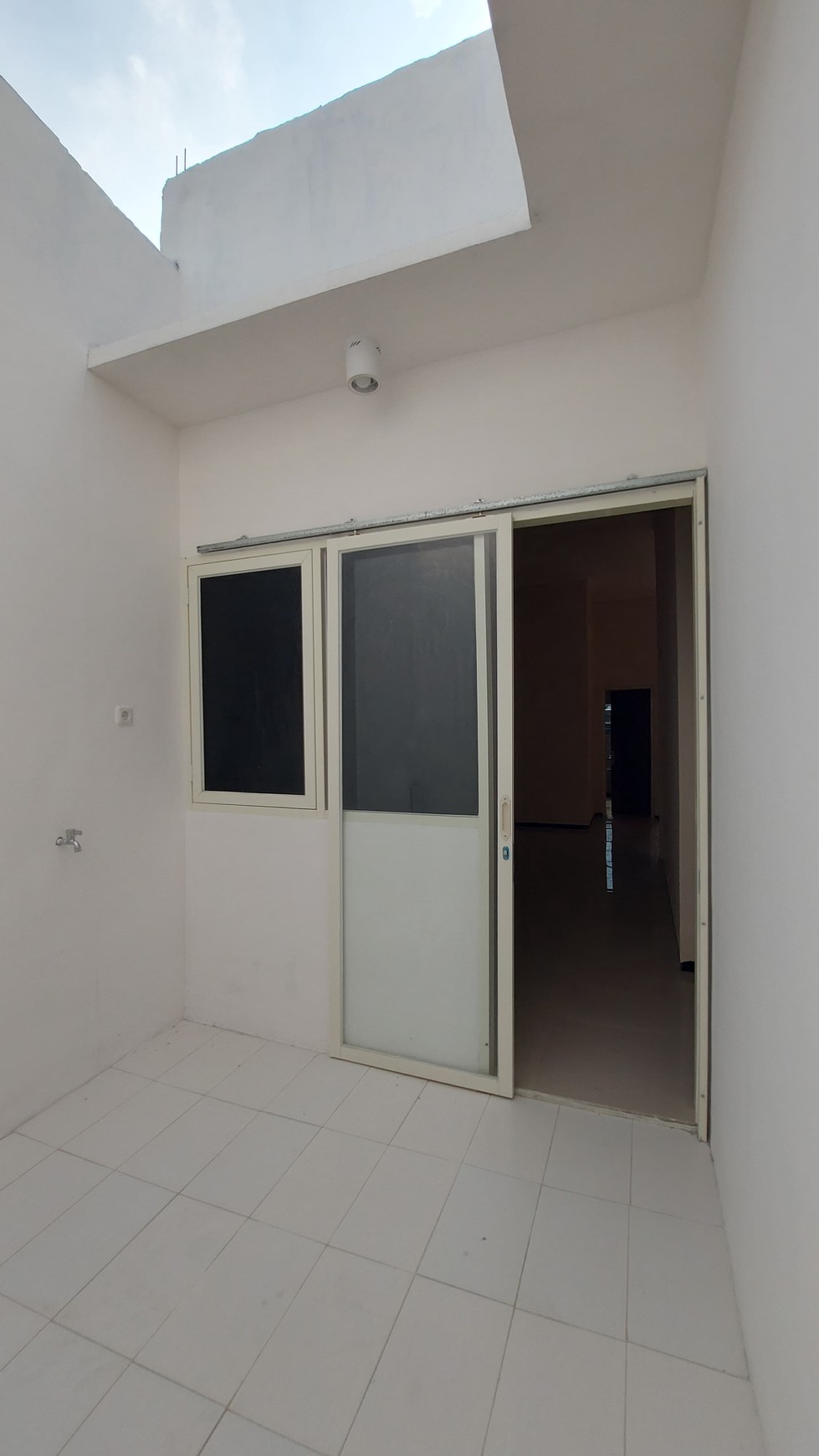 Rumah Baru Dijual Wonorejo Selatan, Rungkut Surabaya