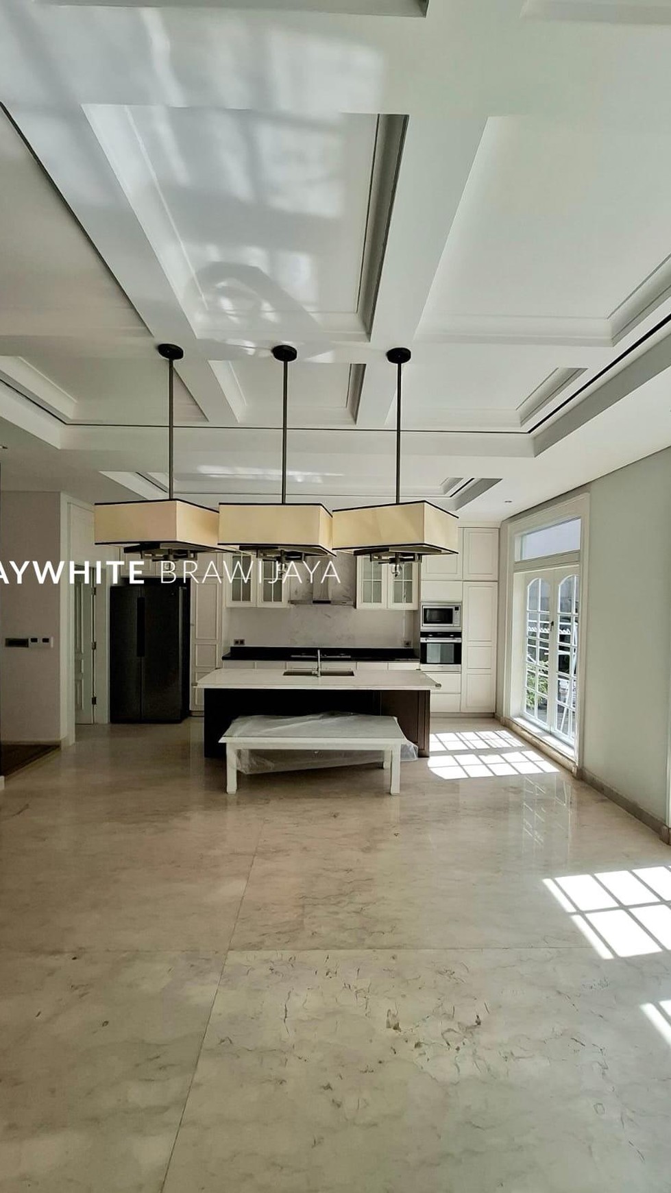 Rumah Classic Siap Huni Area Kebayoran Baru