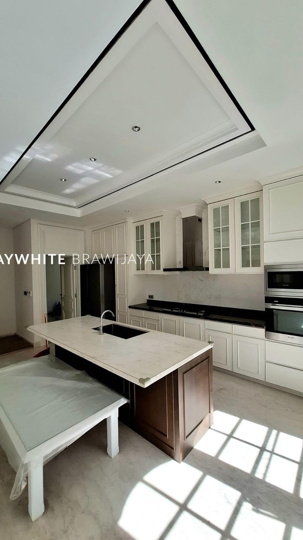 Rumah Classic Siap Huni Area Kebayoran Baru