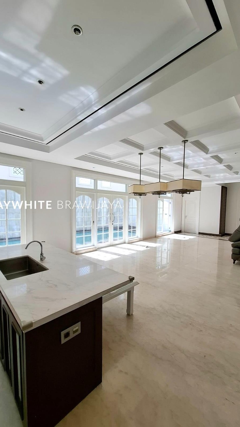 Rumah Classic Siap Huni Area Kebayoran Baru