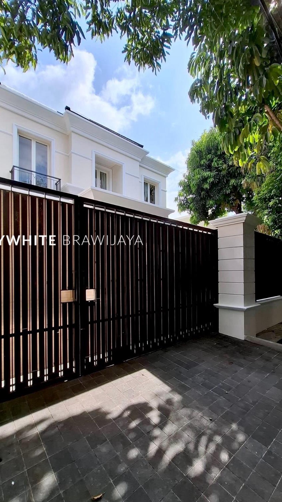 Rumah Classic Siap Huni Area Kebayoran Baru