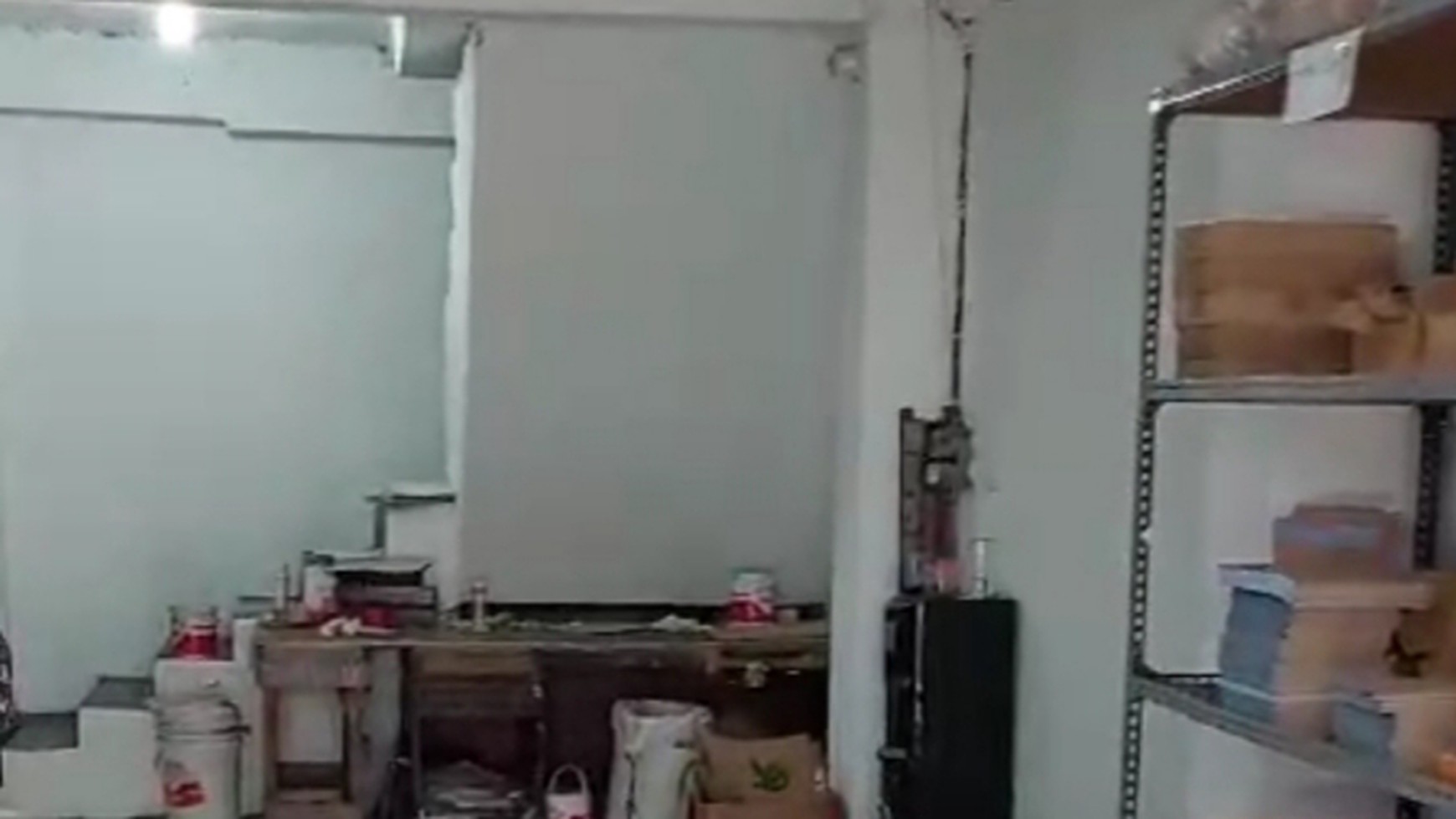 Dijual Tempat Usaha (Percetakkan) lokasi antara Cempaka Mas dan Pasar Senen