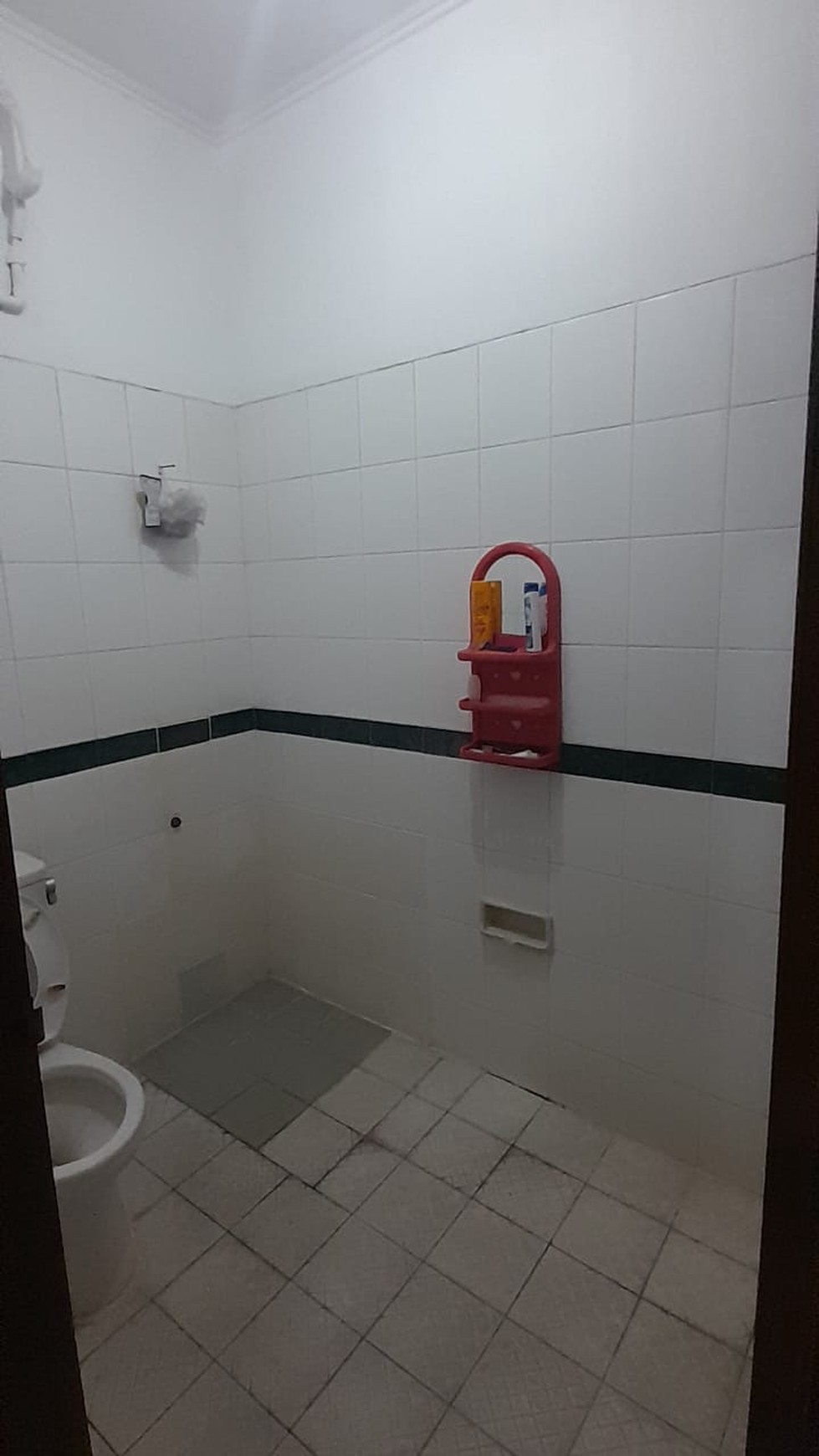 Rumah Mewah Hoek Siap Huni Komplek Kranggan Permai Bekasi