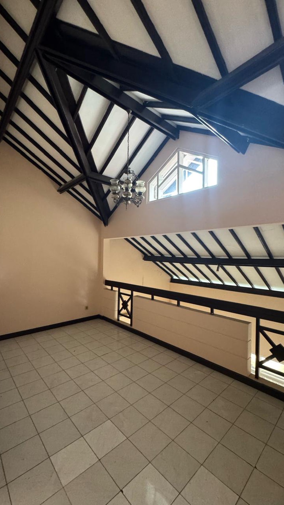 RUMAH DIJUAL JL KERINCI KEBAYORAN BARU JAKARTA SELATAN