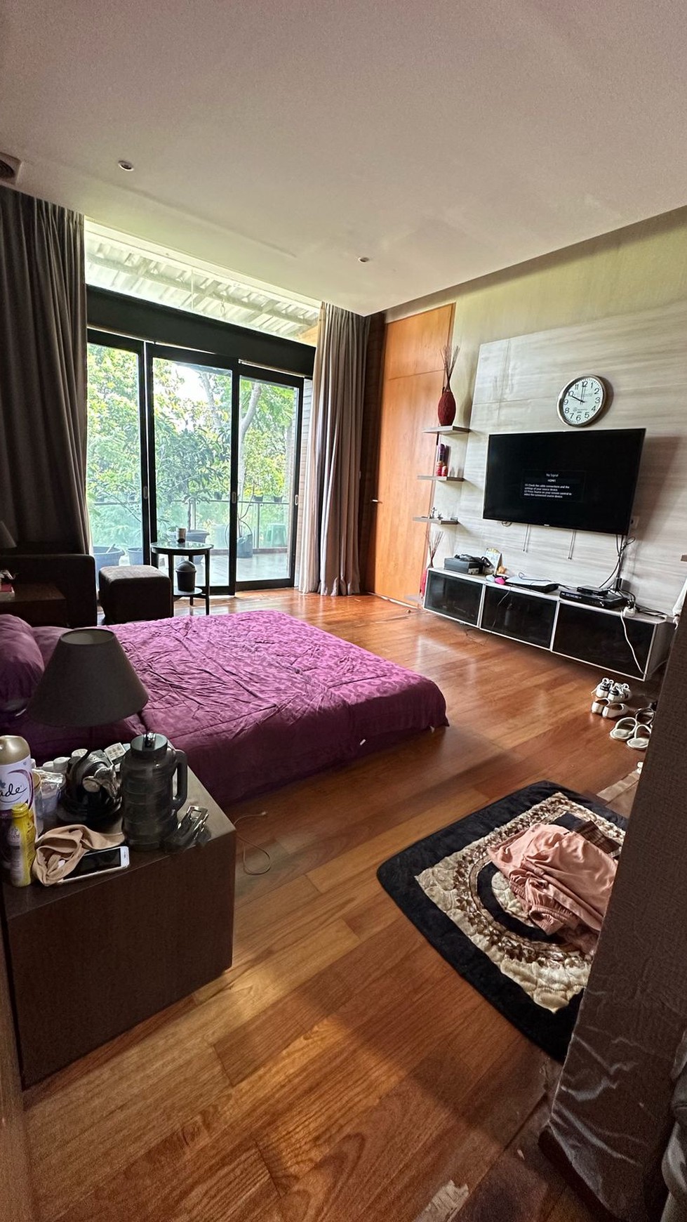 Rumah Megah Modern Siap Huni dan Hunian Nyaman @Sektor 9, Bintaro.