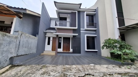 Rumah Baru 2 Lantai di Cluster Murah di Jagakarsa