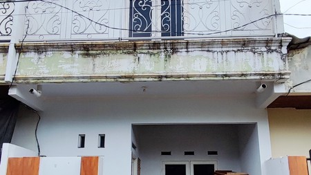 Termurah. Rumah 2 lantai di Serua Permai, Ciputat