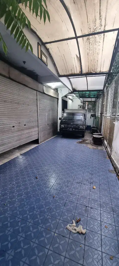 Flash Sale. Rumah pinggir jln Kuningan Kasablanka, Jakarta Selatan