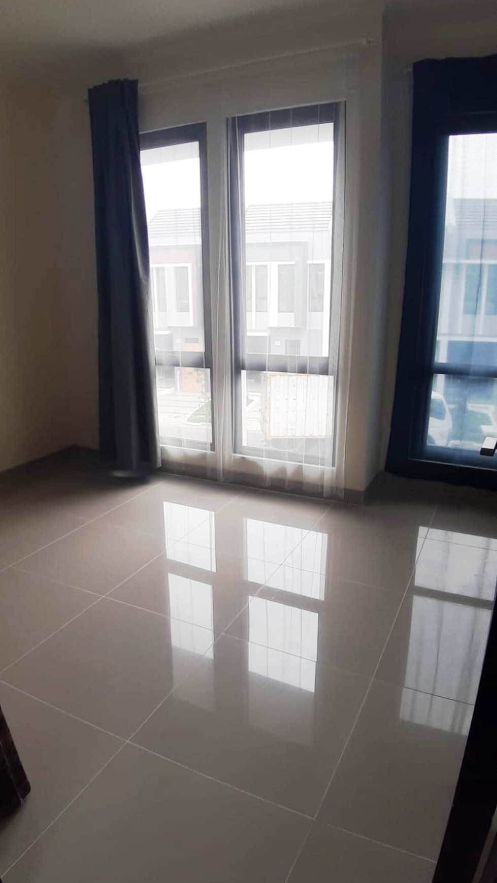 Flash Sale. Rumah bagus cluster Baroni, Gading Serpong