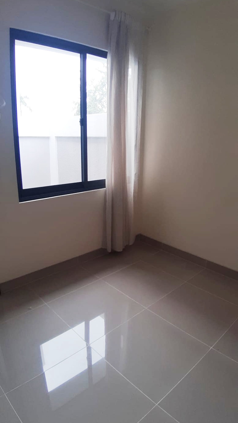 Flash Sale. Rumah bagus cluster Baroni, Gading Serpong