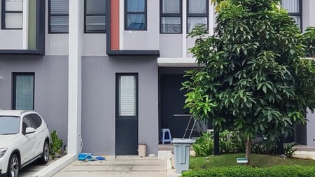 Flash Sale. Rumah bagus cluster Baroni, Gading Serpong