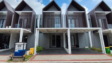Flash Sale. Rumah bagus Hyra at Melia Graha Raya, Bintaro
