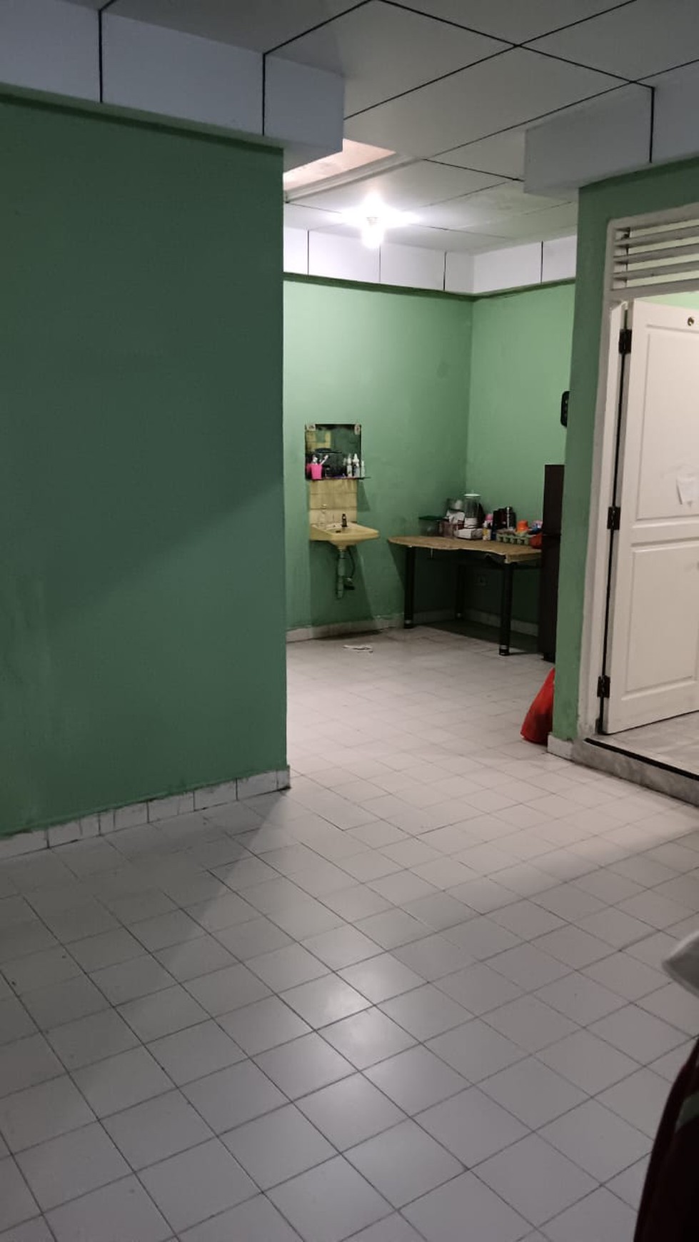 Rumah Asri Siap Huni di Jati Rahayu - Lokasi Strategis, Nyaman, dan Aman!