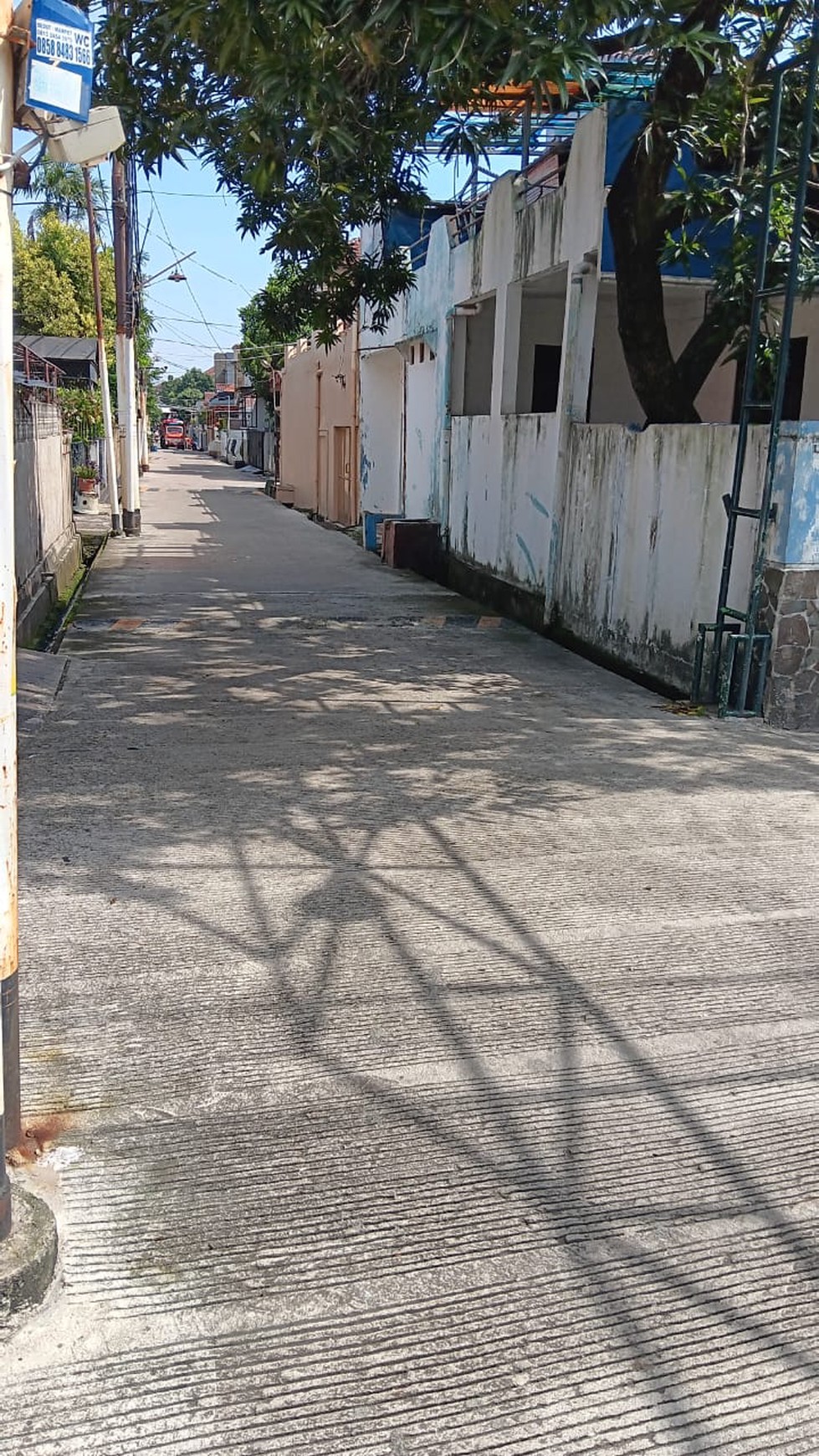 Rumah Asri Siap Huni di Jati Rahayu - Lokasi Strategis, Nyaman, dan Aman!