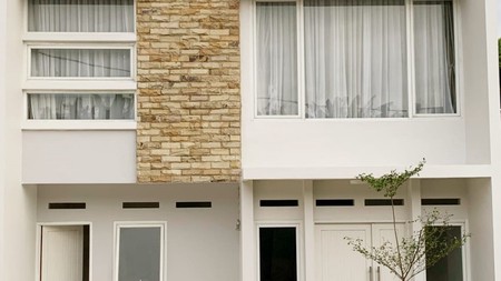 Flash Sale. Rumah bagus D'Alikha Residence, Ciledug